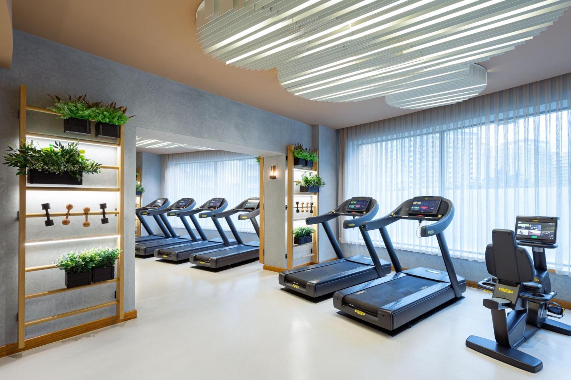 Courtyard By Marriott Baku Hotel Exterior photo