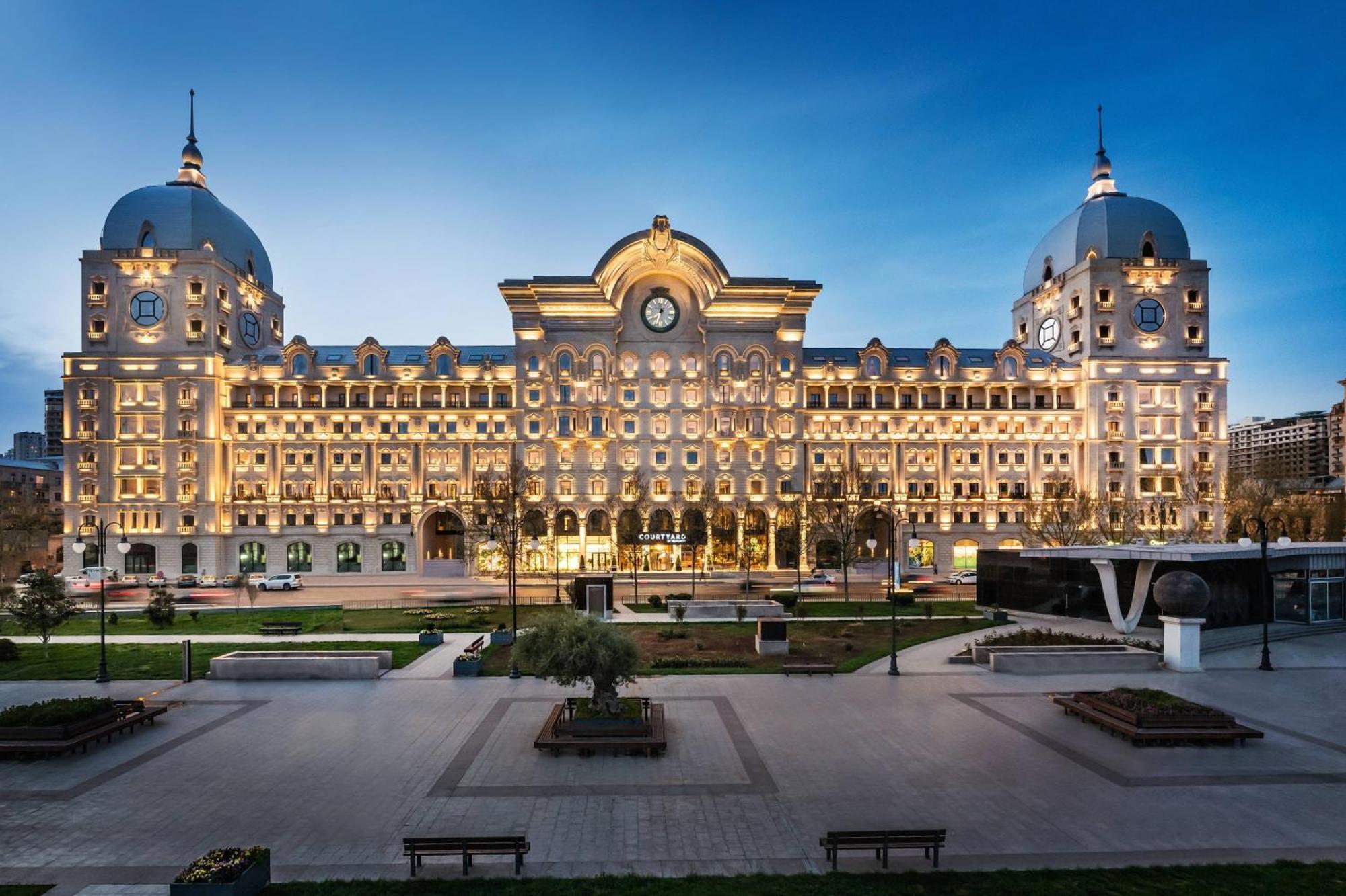 Courtyard By Marriott Baku Hotel Exterior photo
