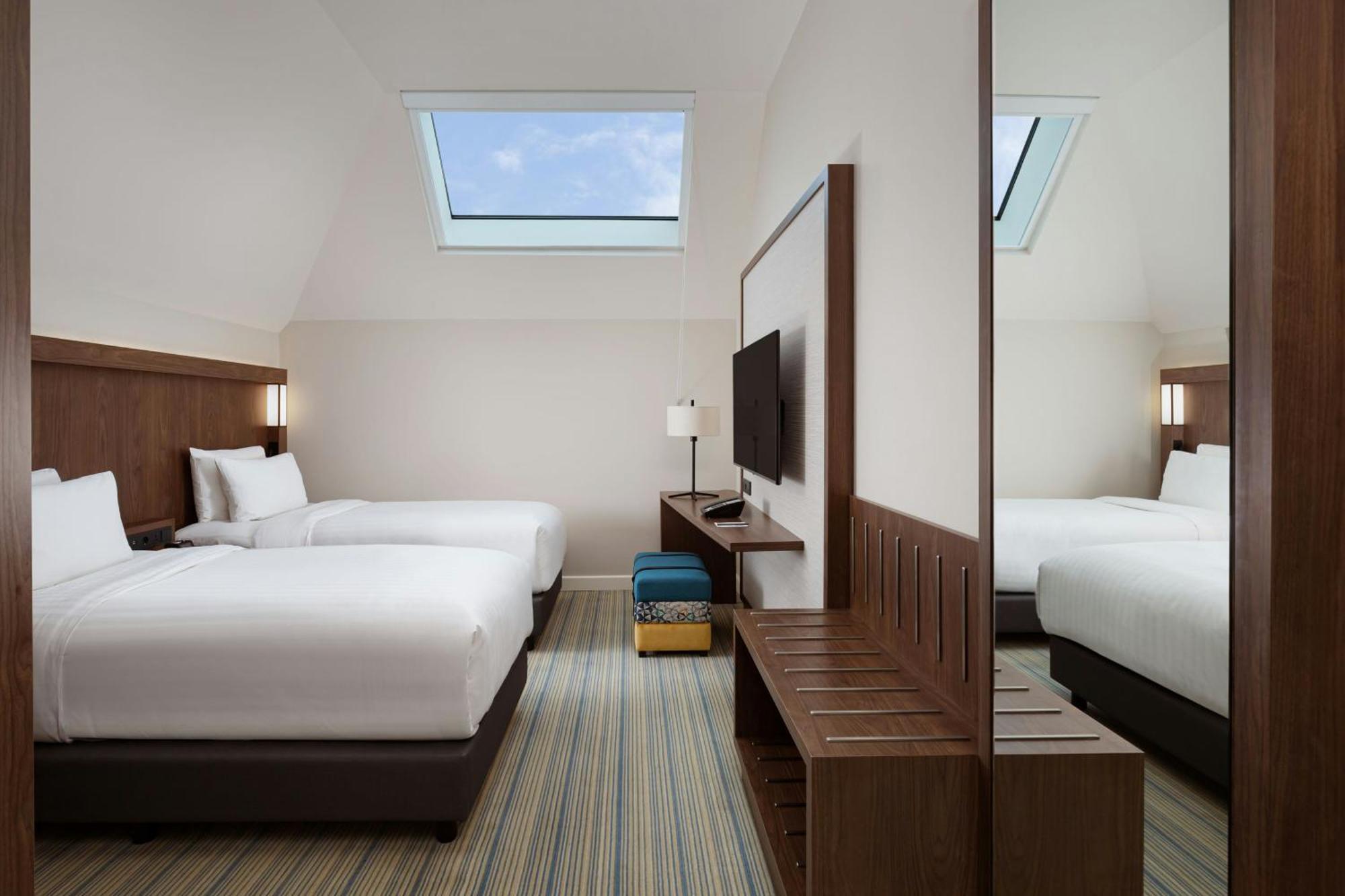 Courtyard By Marriott Baku Hotel Exterior photo