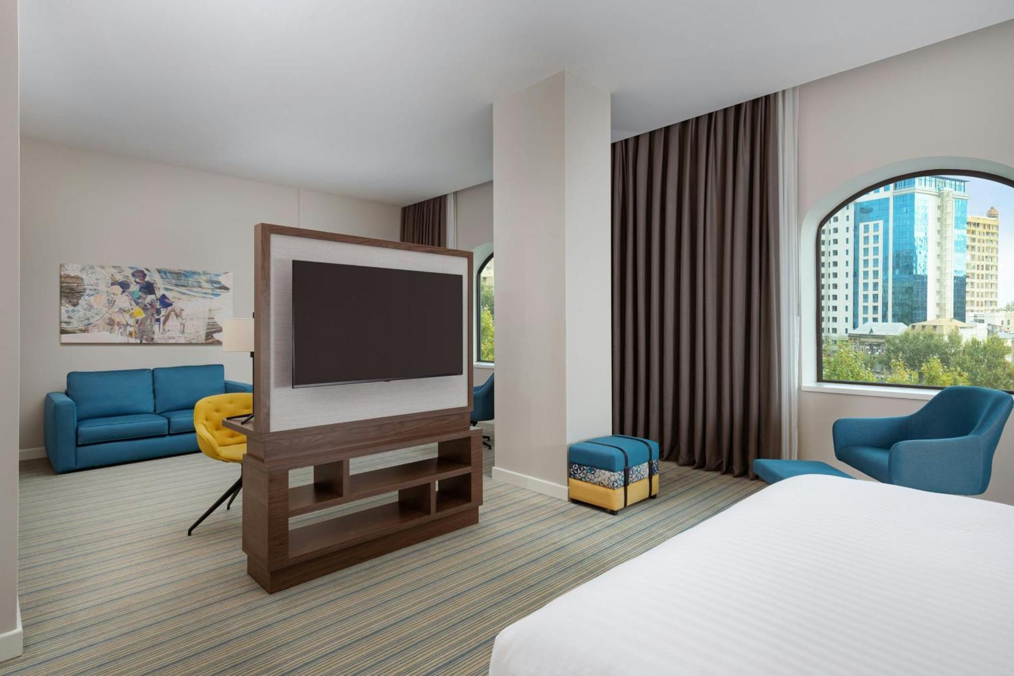 Courtyard By Marriott Baku Hotel Exterior photo