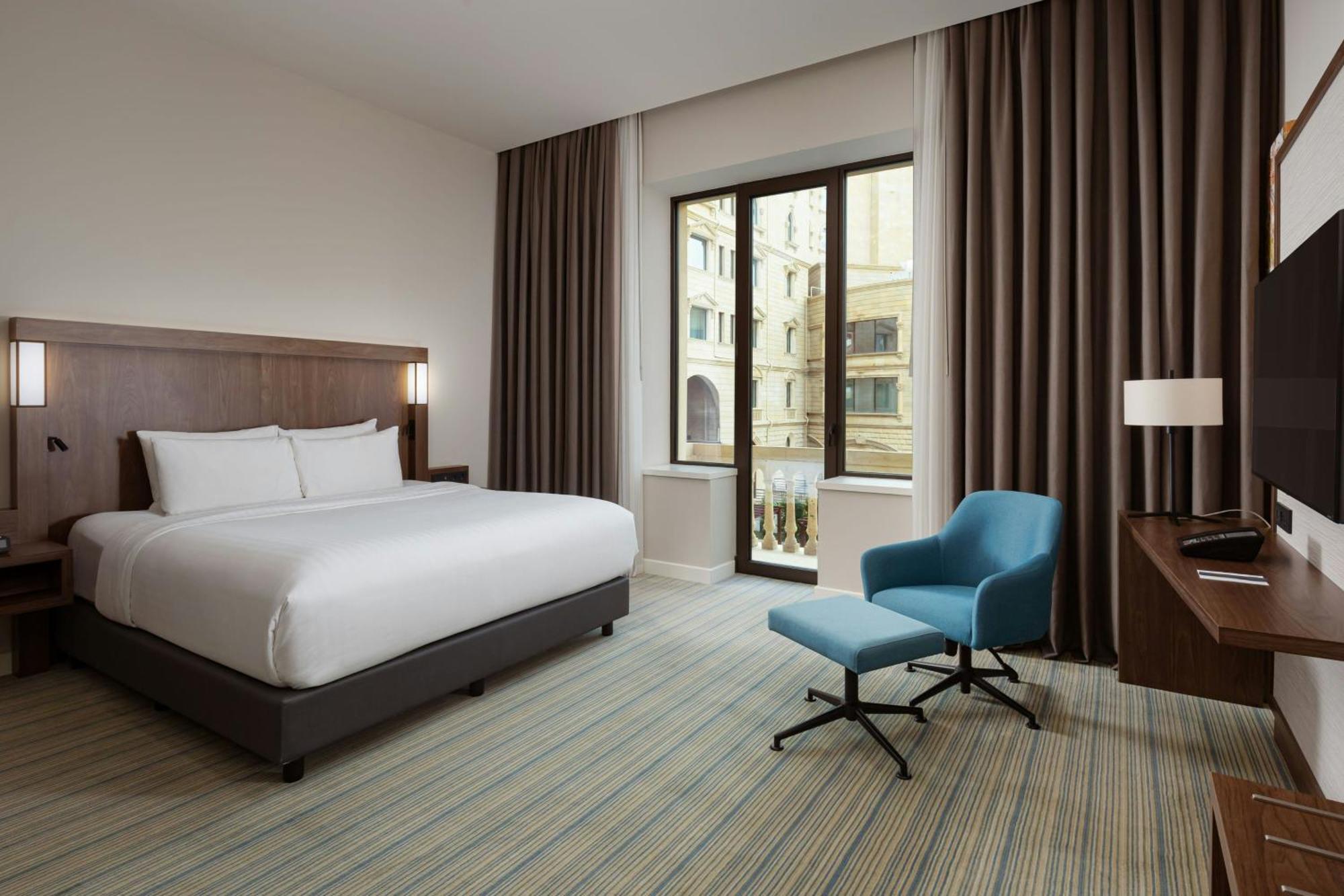 Courtyard By Marriott Baku Hotel Exterior photo