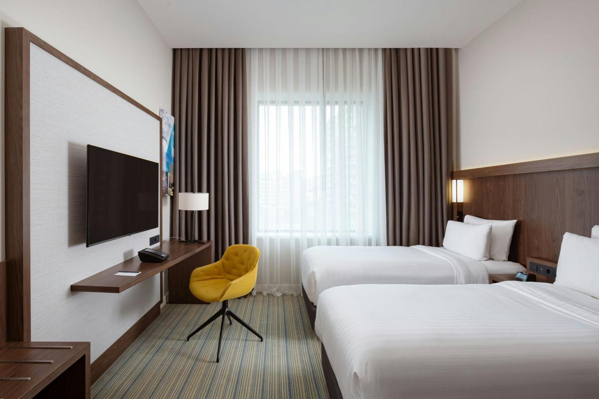 Courtyard By Marriott Baku Hotel Exterior photo