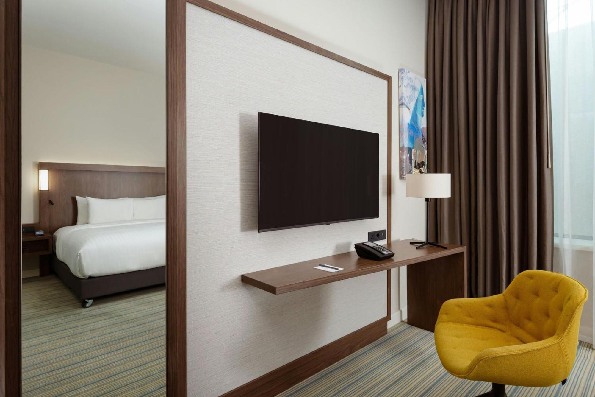 Courtyard By Marriott Baku Hotel Exterior photo