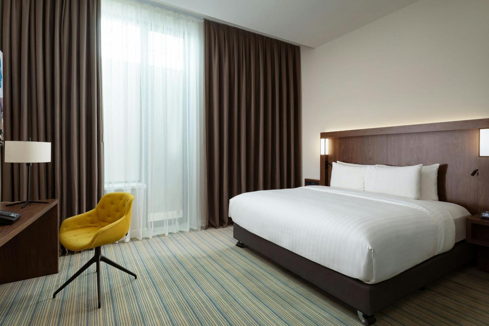 Courtyard By Marriott Baku Hotel Exterior photo