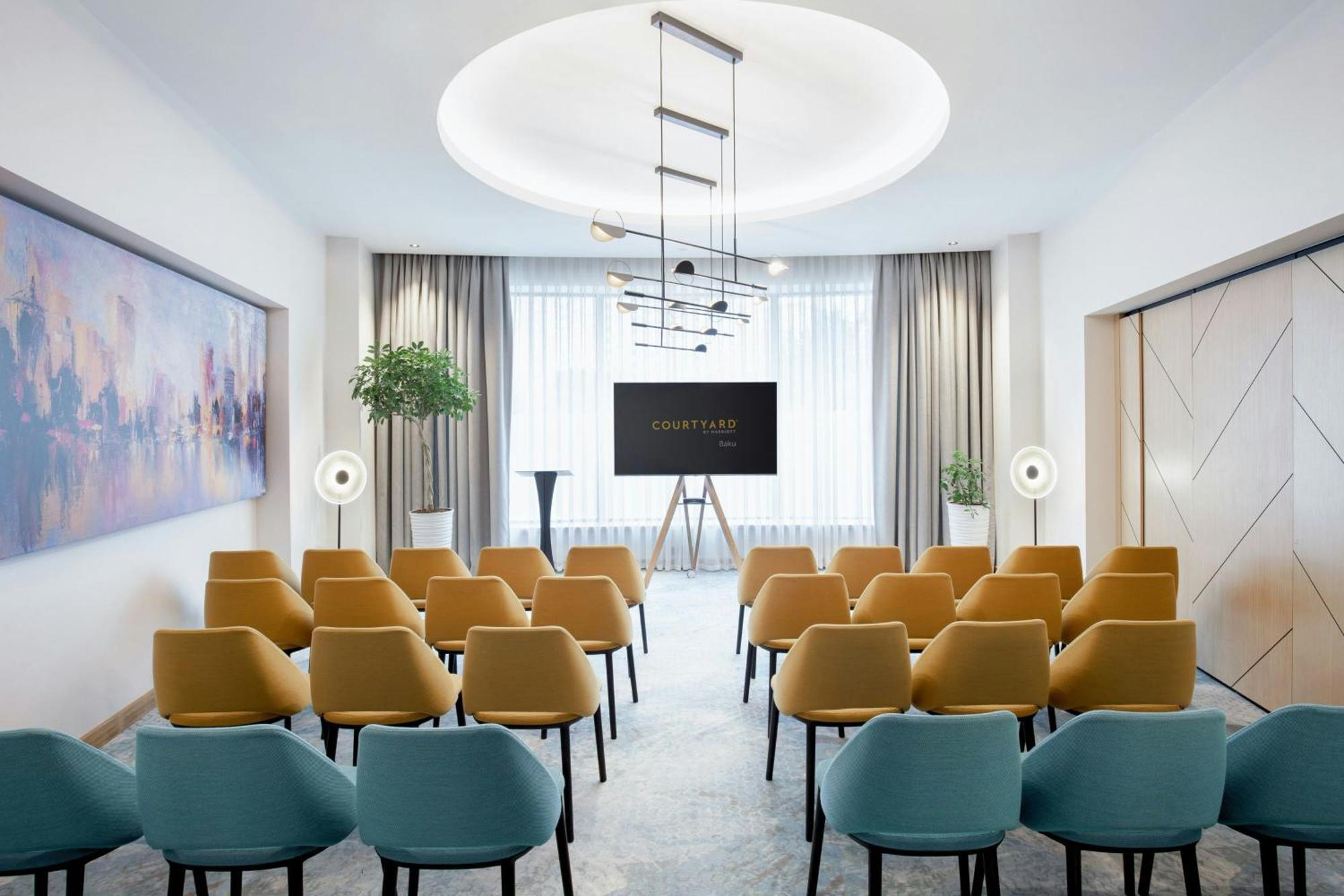 Courtyard By Marriott Baku Hotel Exterior photo